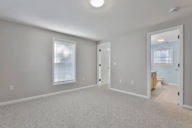 $579,900 | 98 Barbara Lane, Hudson, NH 03051