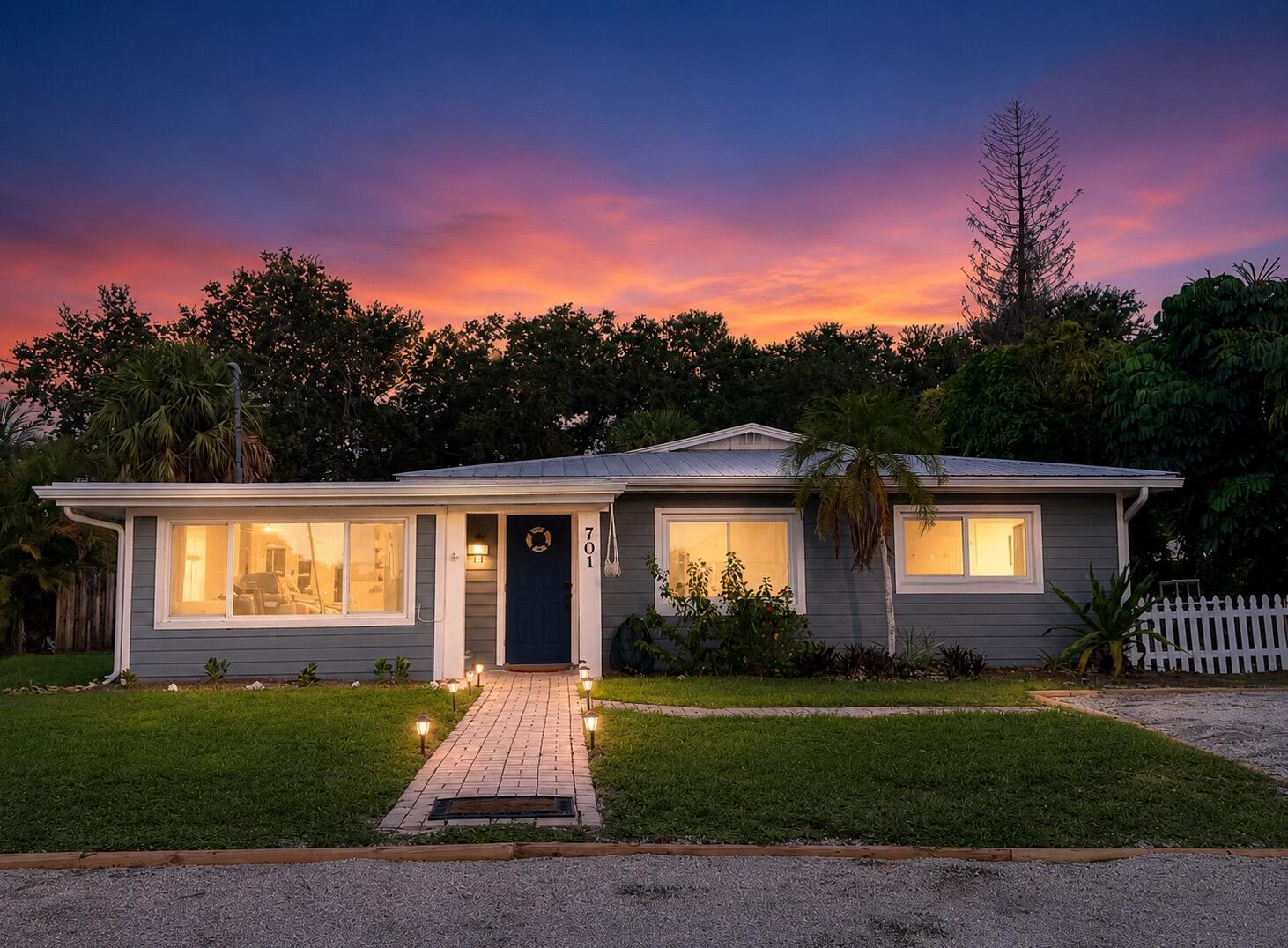 701 Southwest Bryant Avenue Stuart, FL 34994 - Photo 2 of 15 IMG_0C6781FF-9733-4CCA-AB5F-43B19F596C4C