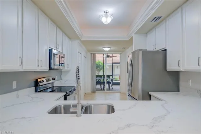 $499,000 | 10316 Heritage Bay Boulevard, Unit 2712, Naples, FL 34120