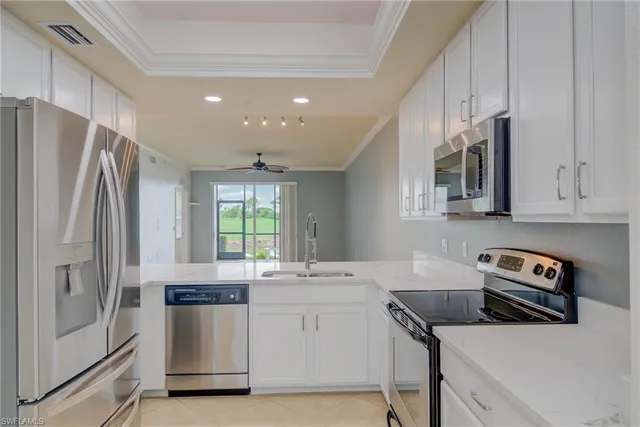 $499,000 | 10316 Heritage Bay Boulevard, Unit 2712, Naples, FL 34120