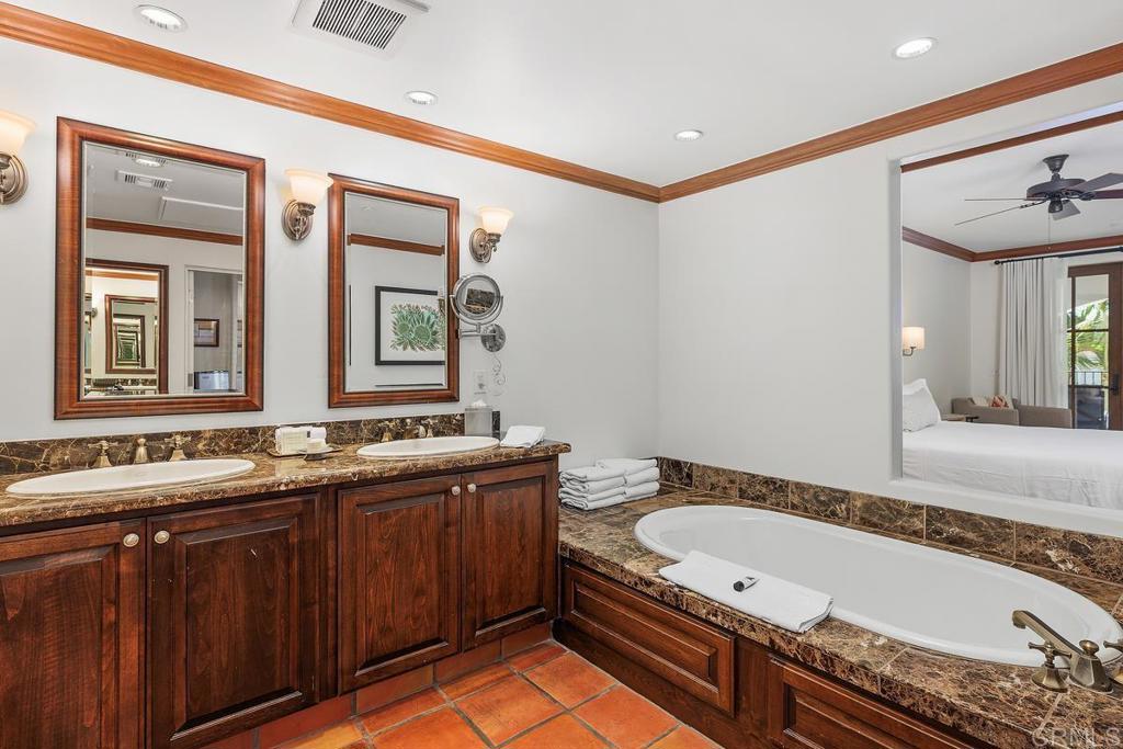 7323 Estrella De Mar Road, Unit 37 Carlsbad, CA 92009 - Photo 20 of 47
