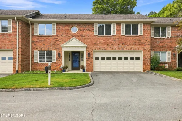 $389,000 | 1003 Hardwick Drive, Maryville, TN 37803
