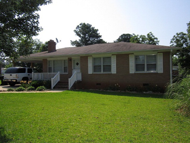 108 Calhoun Road East Greenwood, SC 29646 - Photo 1 of 1 Gallery Image 1