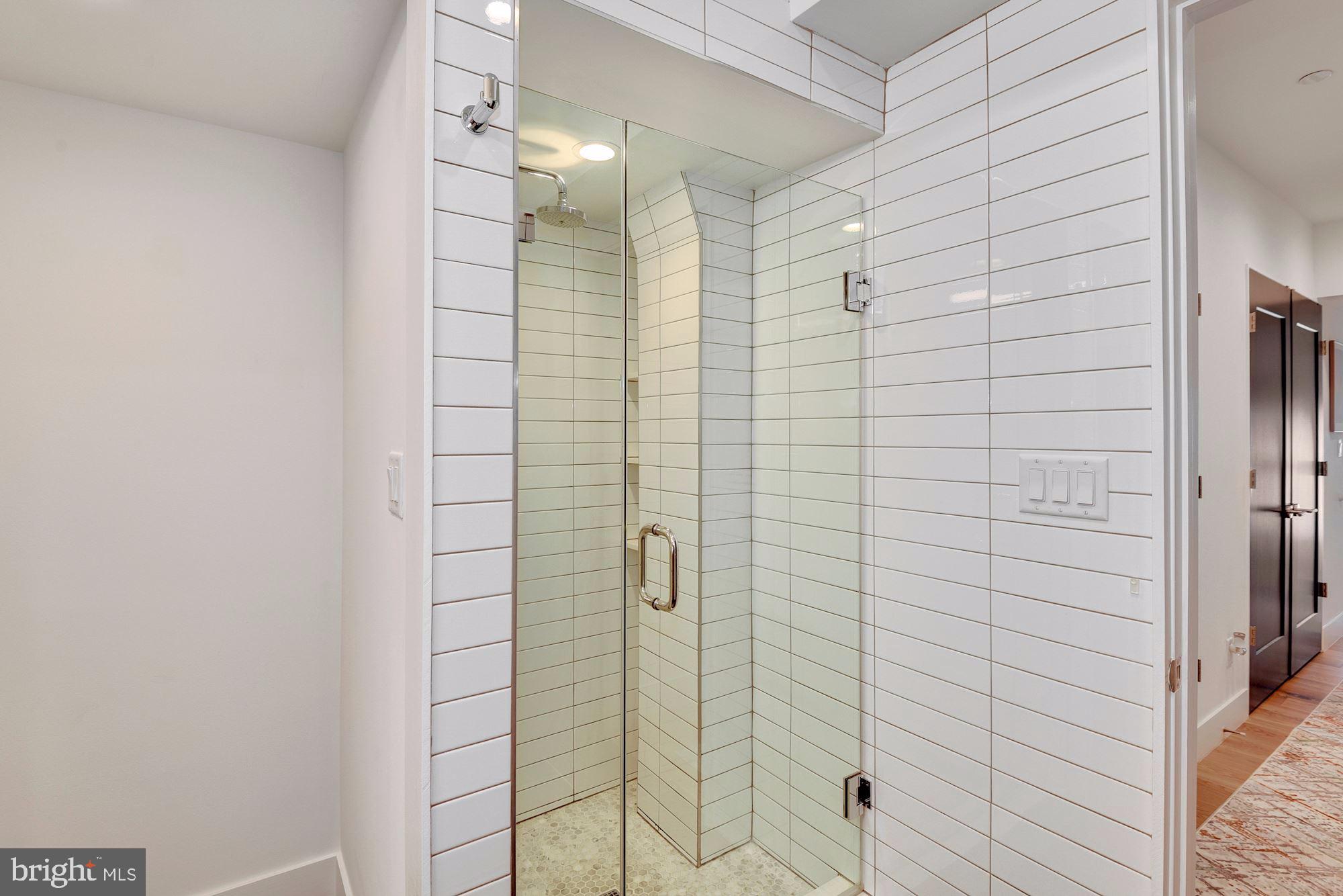 2701 Hume Drive, Unit PP1 Silver Spring, MD 20910 - Photo 13 of 26 Shower in second bath