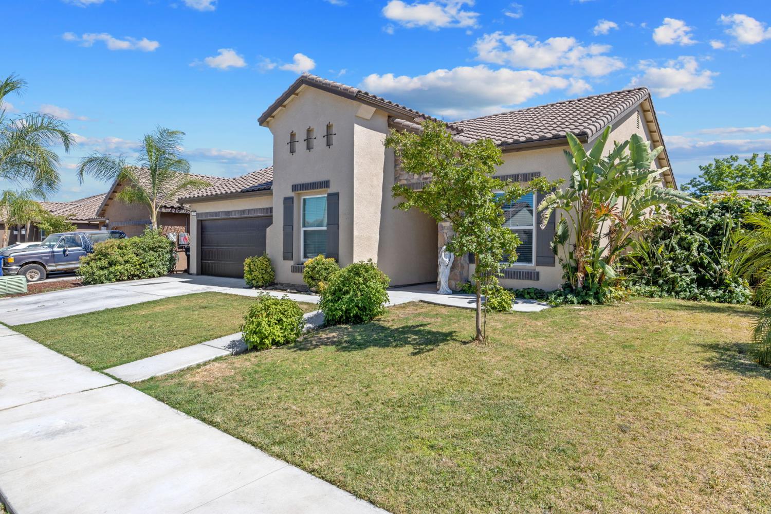 757 Strada Street Lemoore, CA 93245 - Photo 4 of 63
