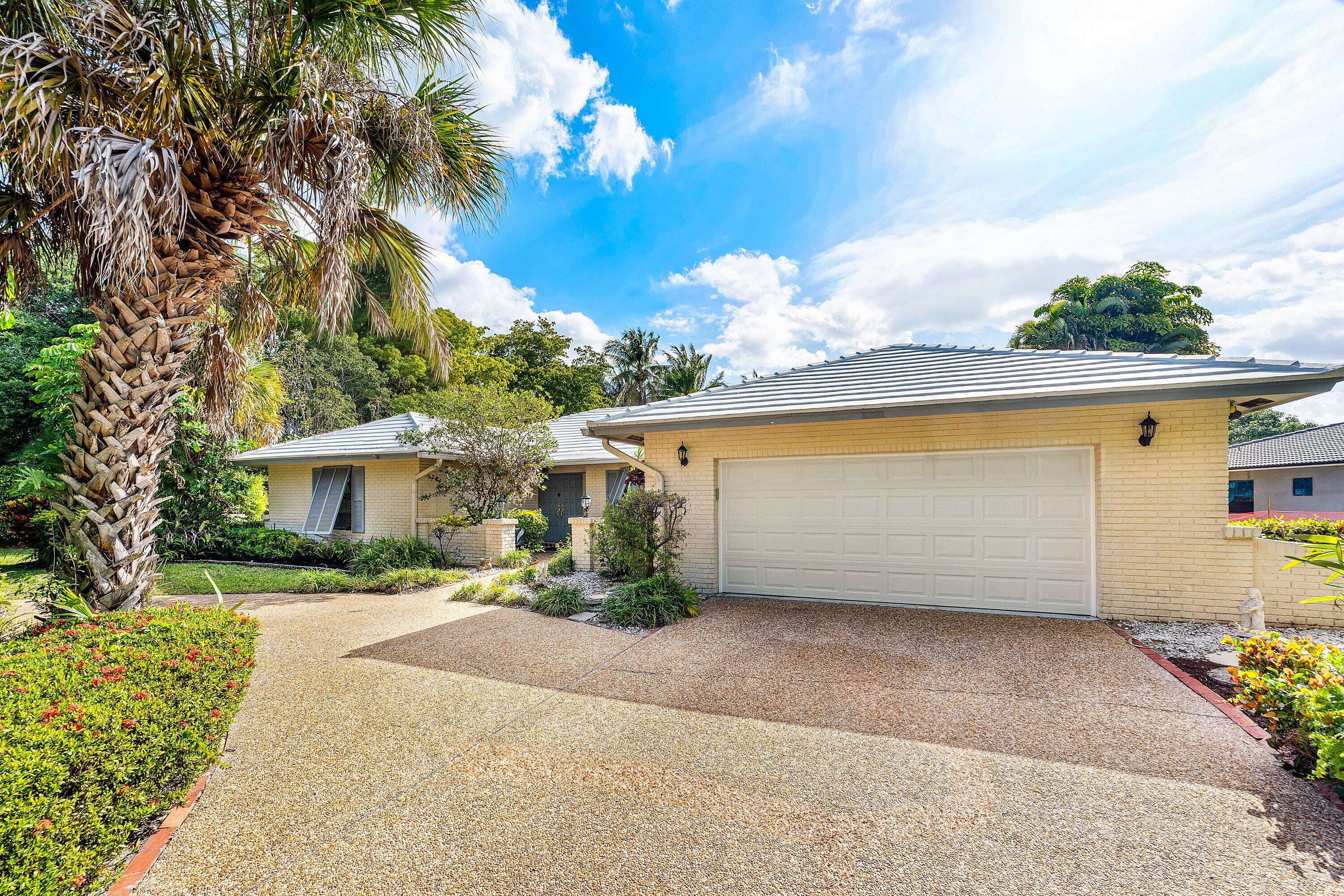 7290 Encina Lane Boca Raton, FL 33433 - Photo 2 of 41 002-7290EncinaLane-BocaRaton-FL-33433-SM