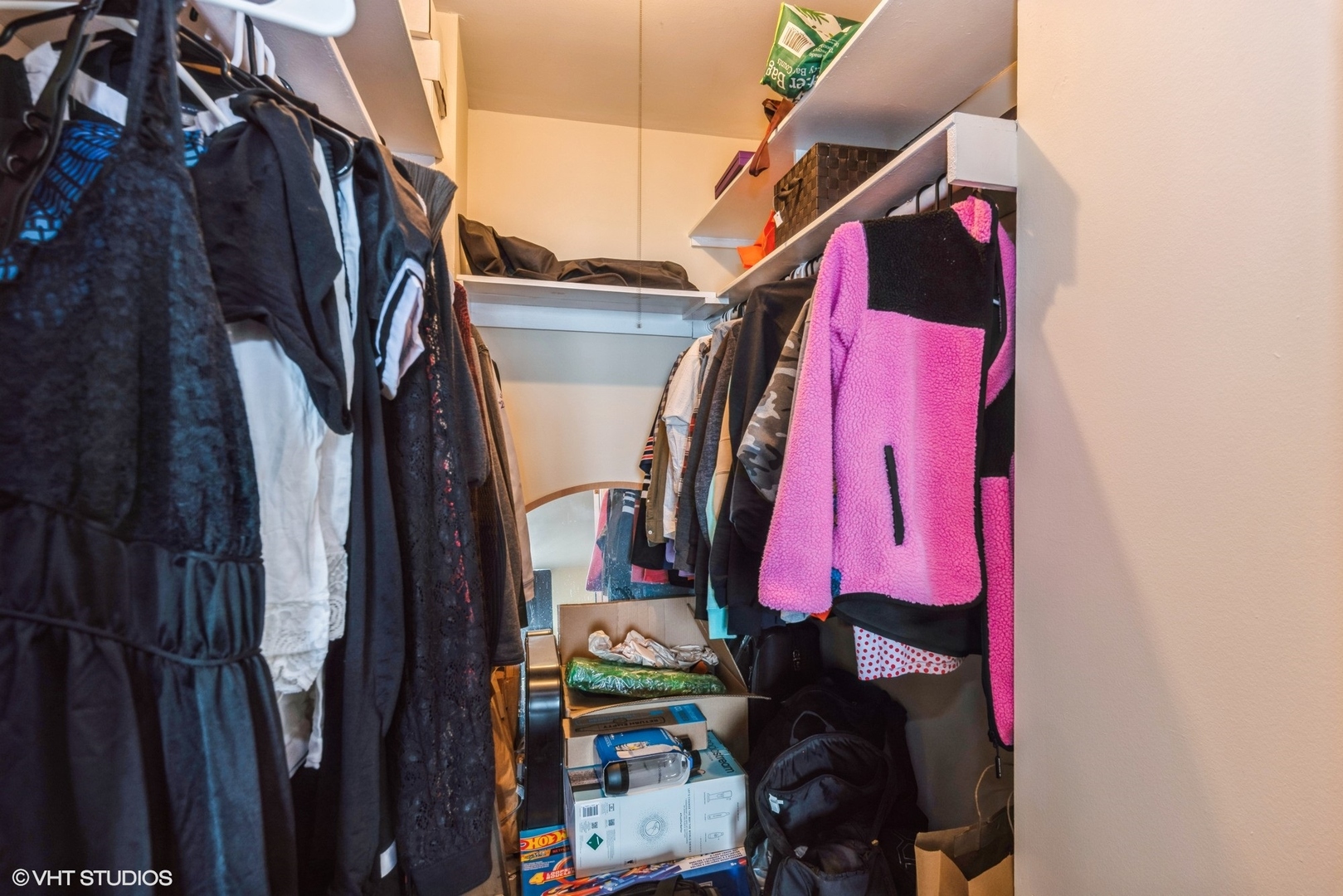 6325 North Sheridan Road, Unit 1401 Chicago, IL 60660 - Photo 10 of 13 Gallery Image 10
