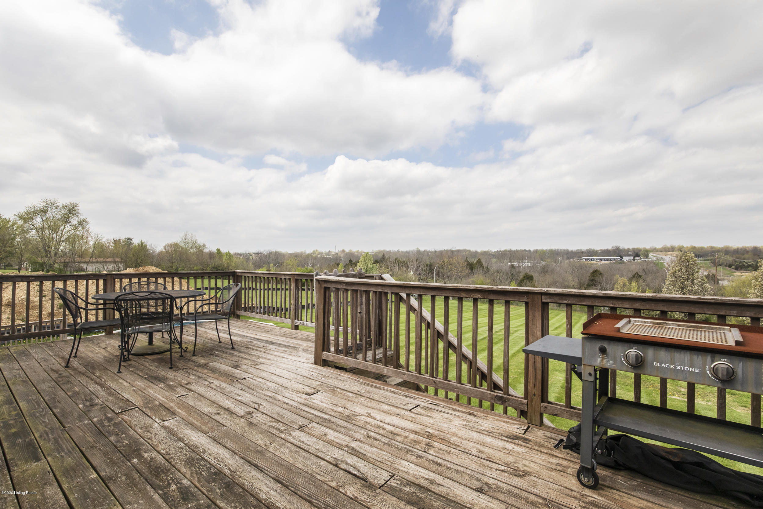 3701 Briar Ridge Road La Grange, KY 40031 - Photo 34 of 36 34-rear deck