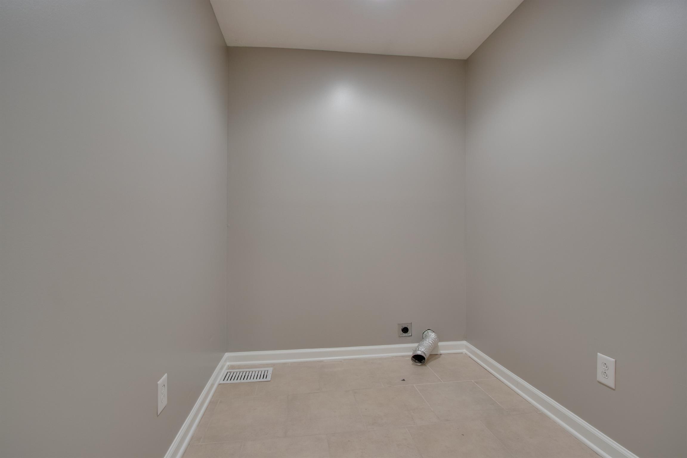 201 High Street Alexandria, TN 37012 - Photo 22 of 23 a view of an empty room