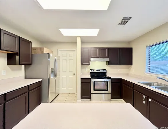 $1,695 | 8210 Donley Pond, San Antonio, TX 78254