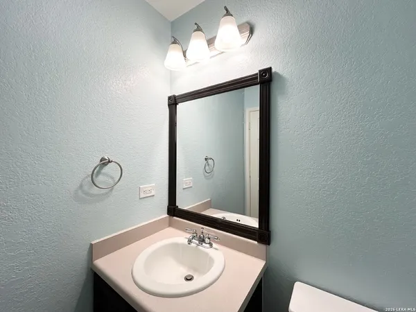 $1,695 | 8210 Donley Pond, San Antonio, TX 78254