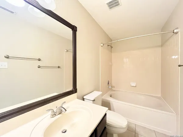 $1,695 | 8210 Donley Pond, San Antonio, TX 78254