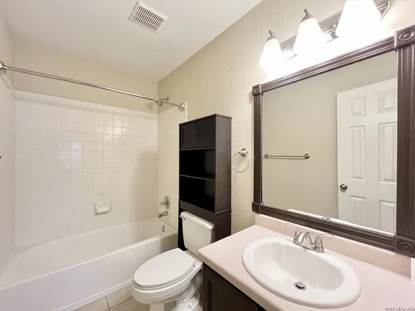 $1,695 | 8210 Donley Pond, San Antonio, TX 78254