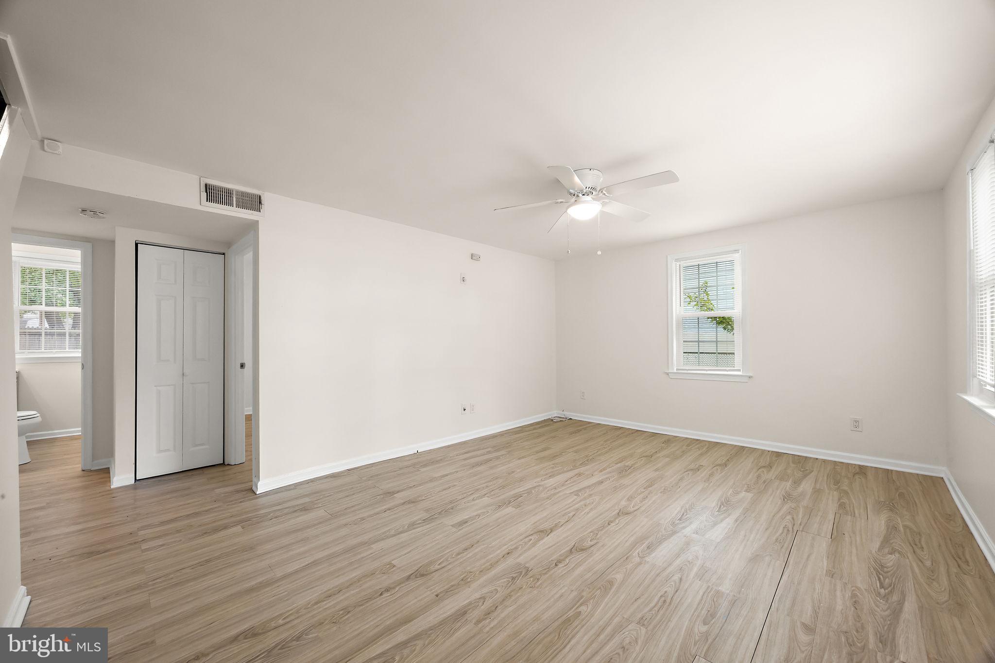 112 Vilone Road Wilmington, DE 19805 - Photo 8 of 17 Bright and airy open space awaits.