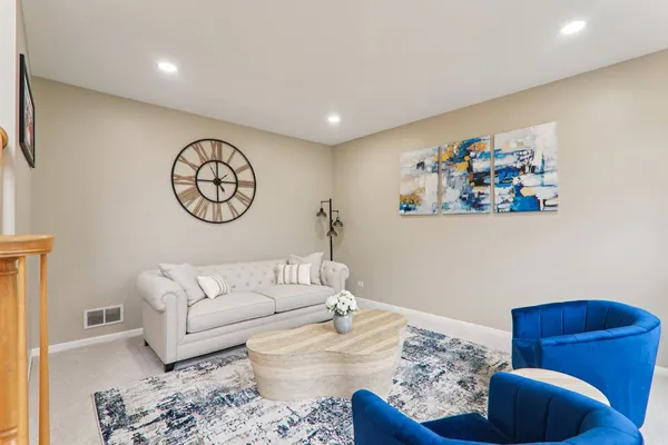 $950,000 | 484 Haleys Hill Court, Palatine, IL 60074
