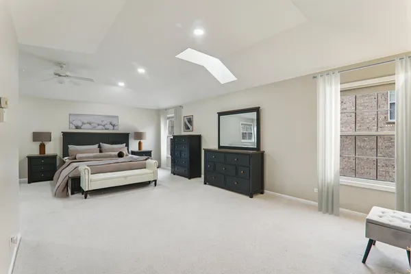 $950,000 | 484 Haleys Hill Court, Palatine, IL 60074