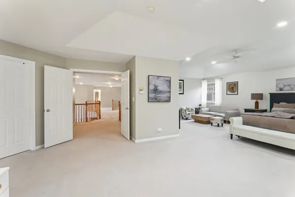 $950,000 | 484 Haleys Hill Court, Palatine, IL 60074