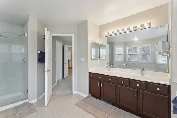 $950,000 | 484 Haleys Hill Court, Palatine, IL 60074