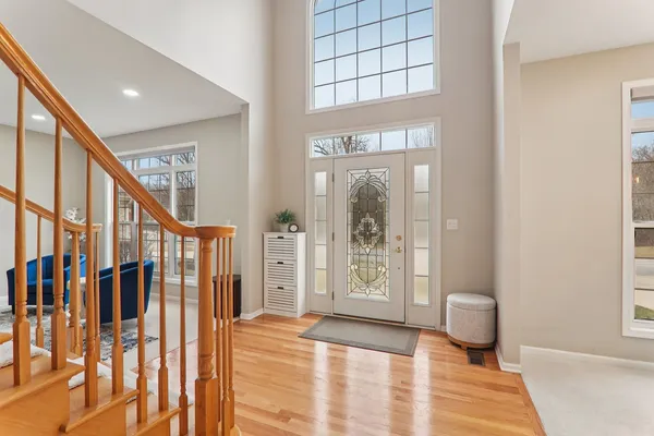 $950,000 | 484 Haleys Hill Court, Palatine, IL 60074