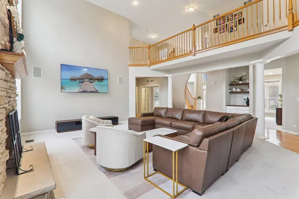 $950,000 | 484 Haleys Hill Court, Palatine, IL 60074
