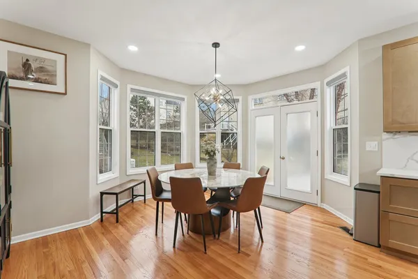 $950,000 | 484 Haleys Hill Court, Palatine, IL 60074