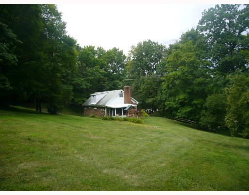 1173 Reissing Road McDonald, PA 15057 - Photo 14 of 15 Exterior Back.