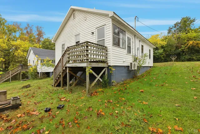 $117,500 | 111-m T M T Holt Avenue, Brookneal, VA 24528