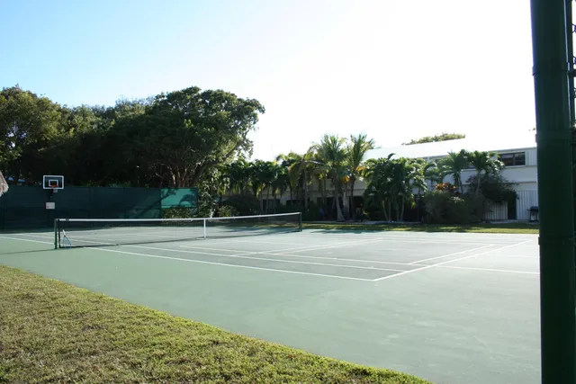 a view of a tennis court