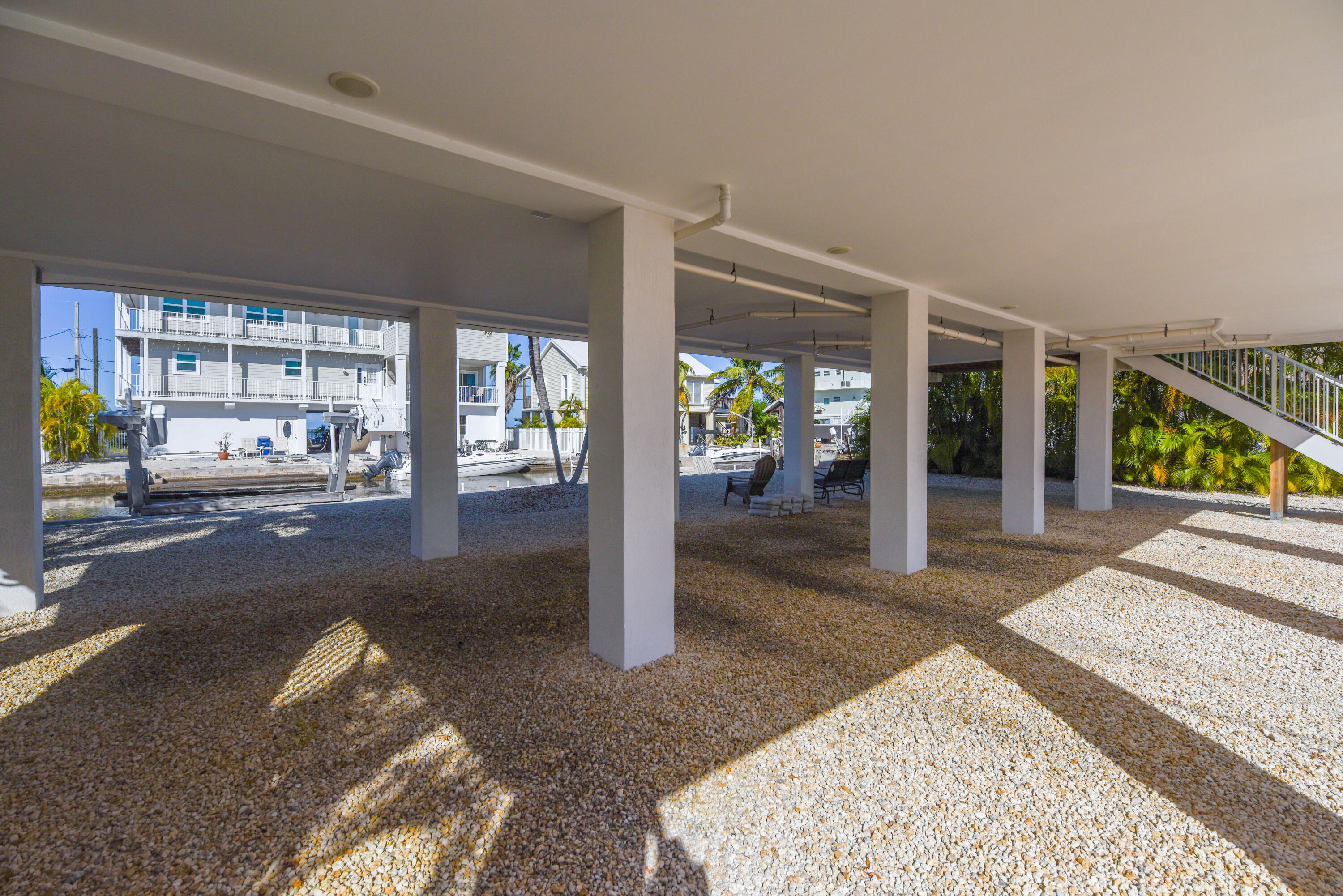 31343 Ave I Big Pine Key, FL 33043 - Photo 21 of 29 a living room with a couch