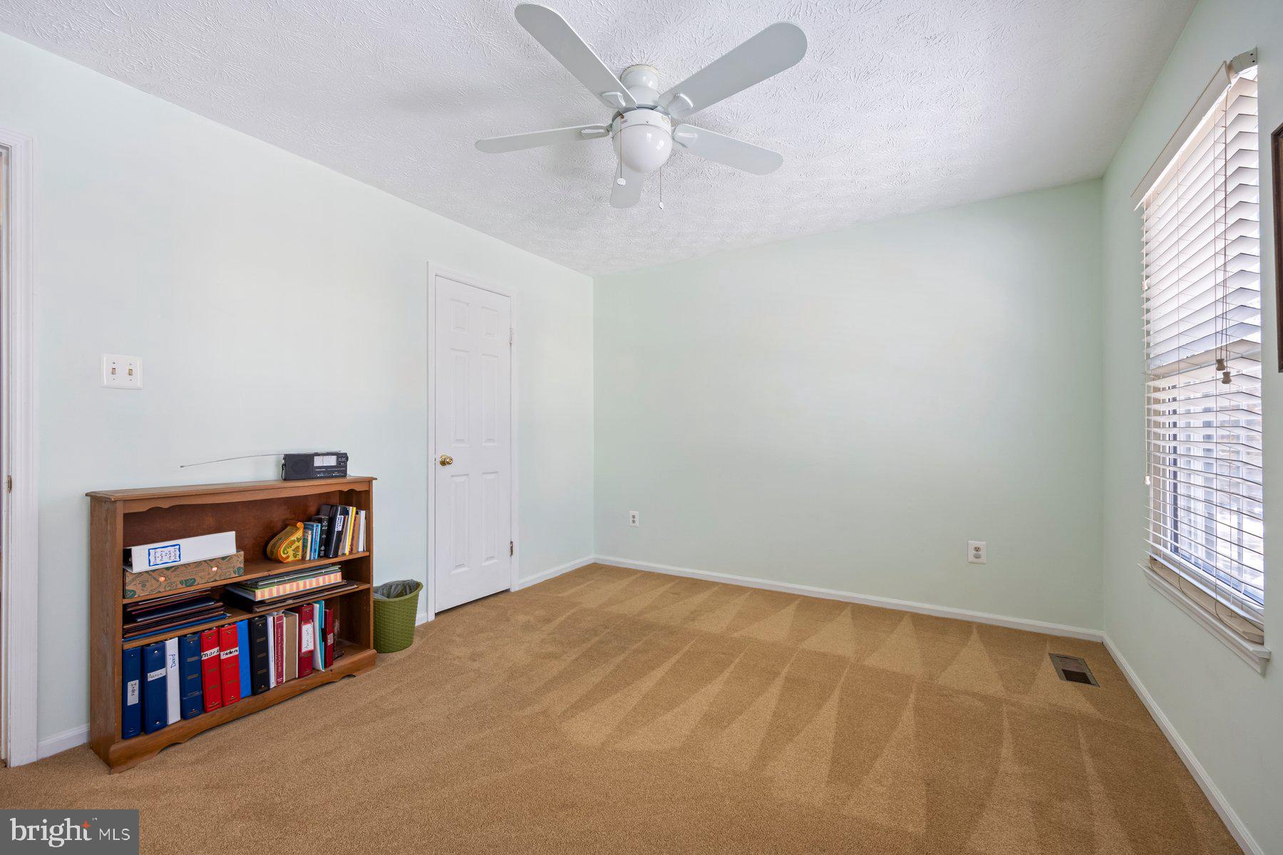 6041 Watch Chain Way Columbia, MD 21044 - Photo 34 of 42 Bedroom 3