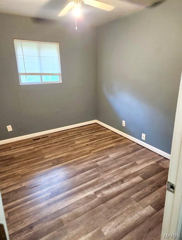 8 Countryside Drive Caseyville, IL 62232 - Photo 2 of 17