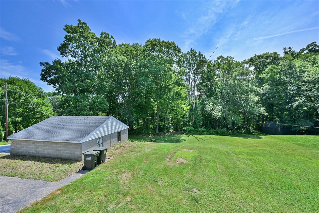 51 New Boston Road Dudley, MA 01571 - Photo 12 of 34 Gallery Image 12