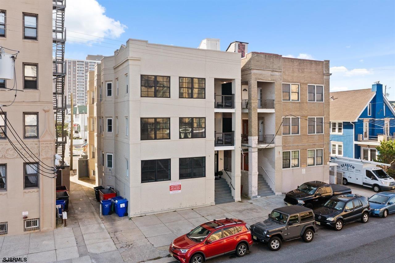 114 South Raleigh Avenue Atlantic City, NJ 08401 - Photo 2 of 52 a car parked in front of a building