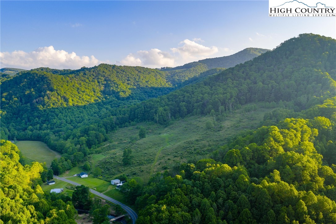 4690 3 Top Road Todd, NC 28684 - Photo 49 of 49 a view of a lush green field