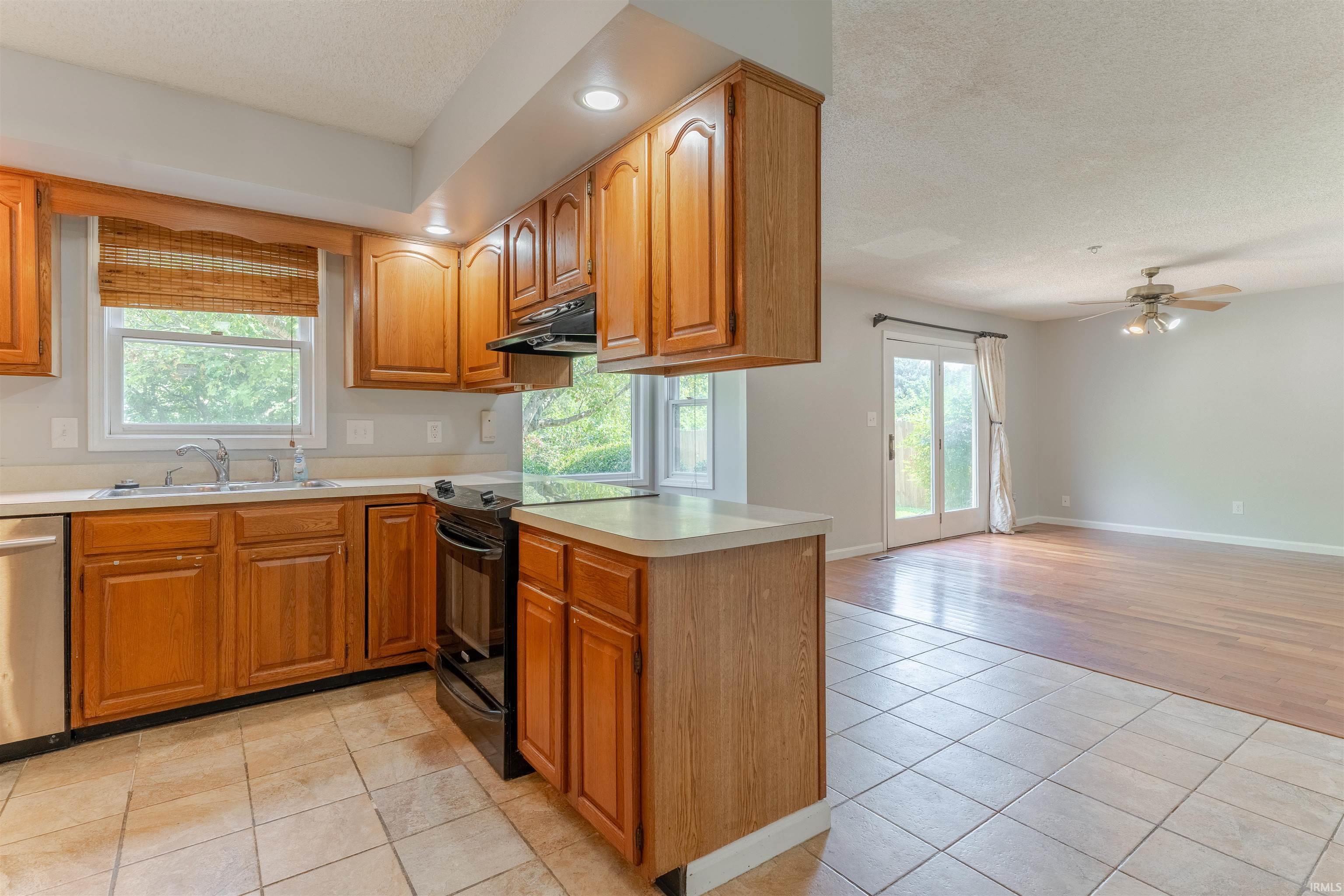 1816 Greenfield Road Evansville, IN 47715 - Photo 21 of 36 Gallery Image 21