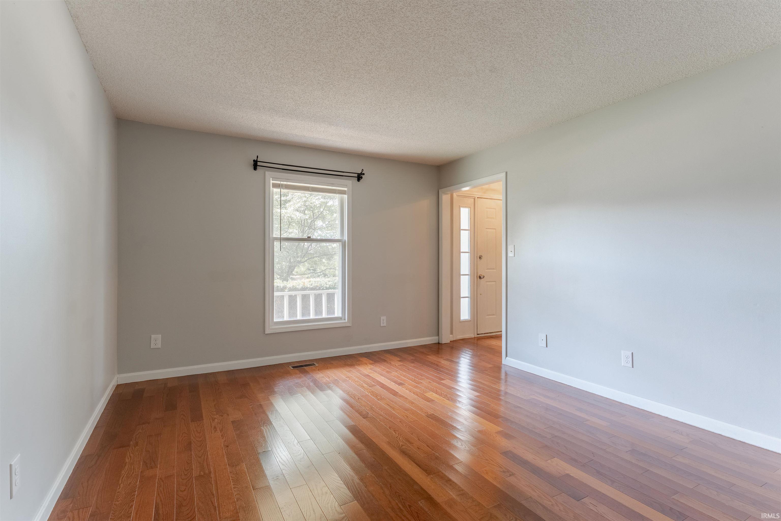 1816 Greenfield Road Evansville, IN 47715 - Photo 6 of 36 Gallery Image 6