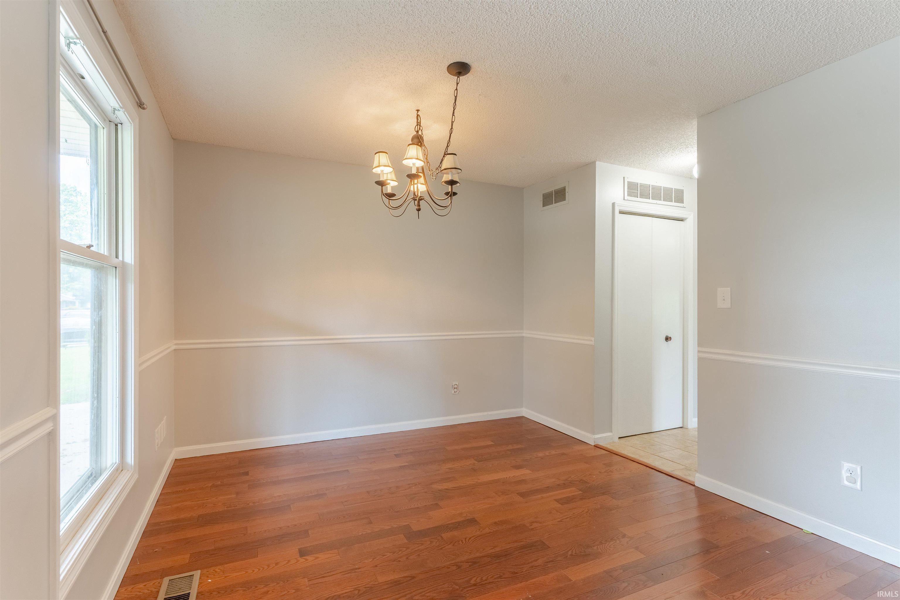 1816 Greenfield Road Evansville, IN 47715 - Photo 7 of 36 Gallery Image 7