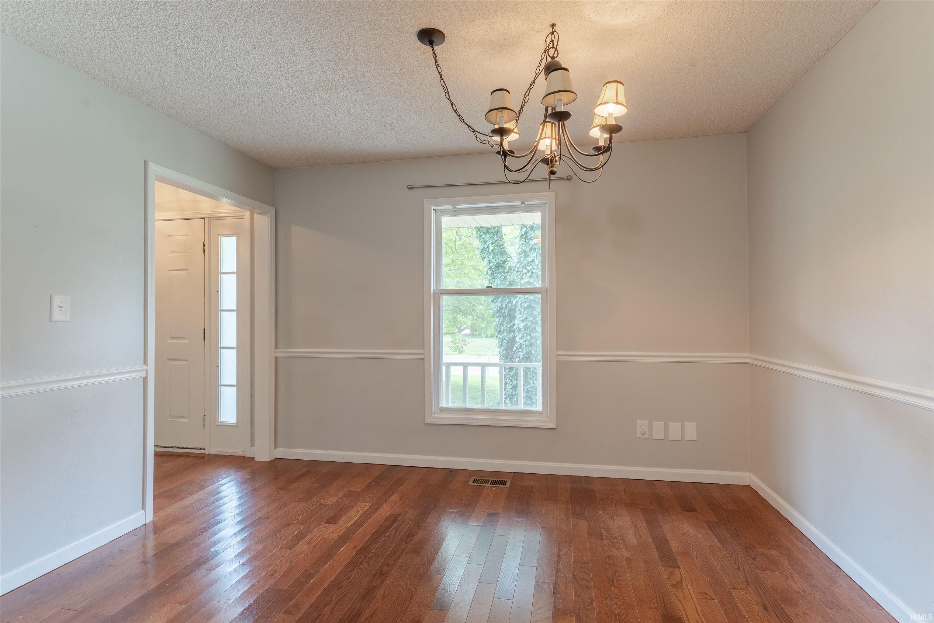 1816 Greenfield Road Evansville, IN 47715 - Photo 8 of 36 Gallery Image 8