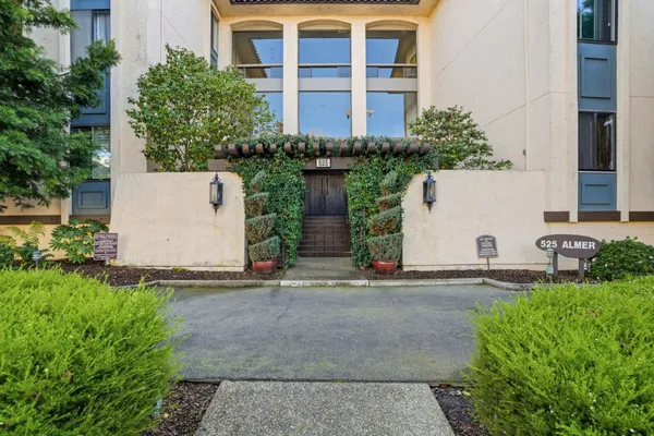 front view of house with a yard