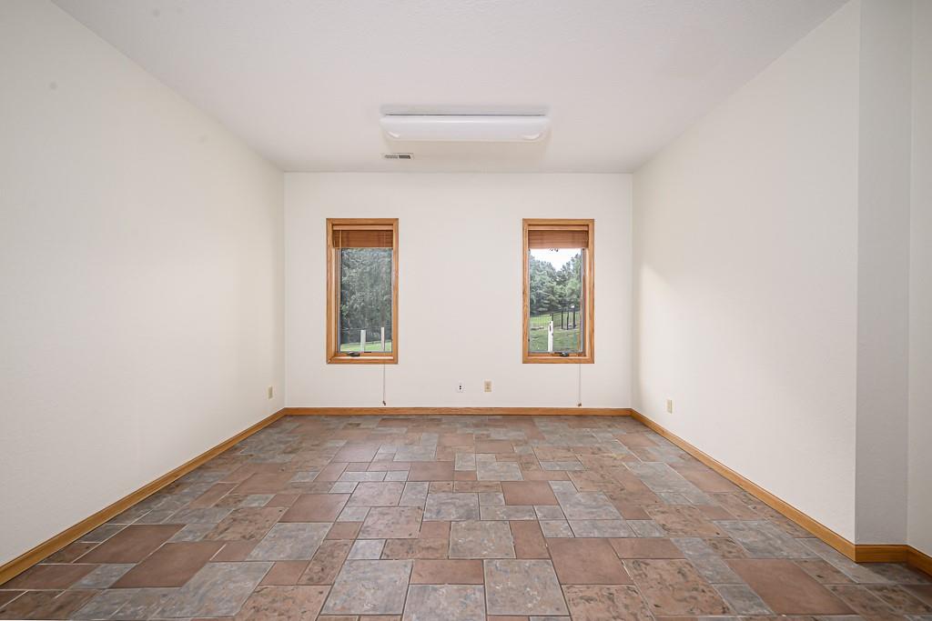 12901 McIntyre Road Leavenworth, KS 66048 - Photo 27 of 42 Gallery Image 27