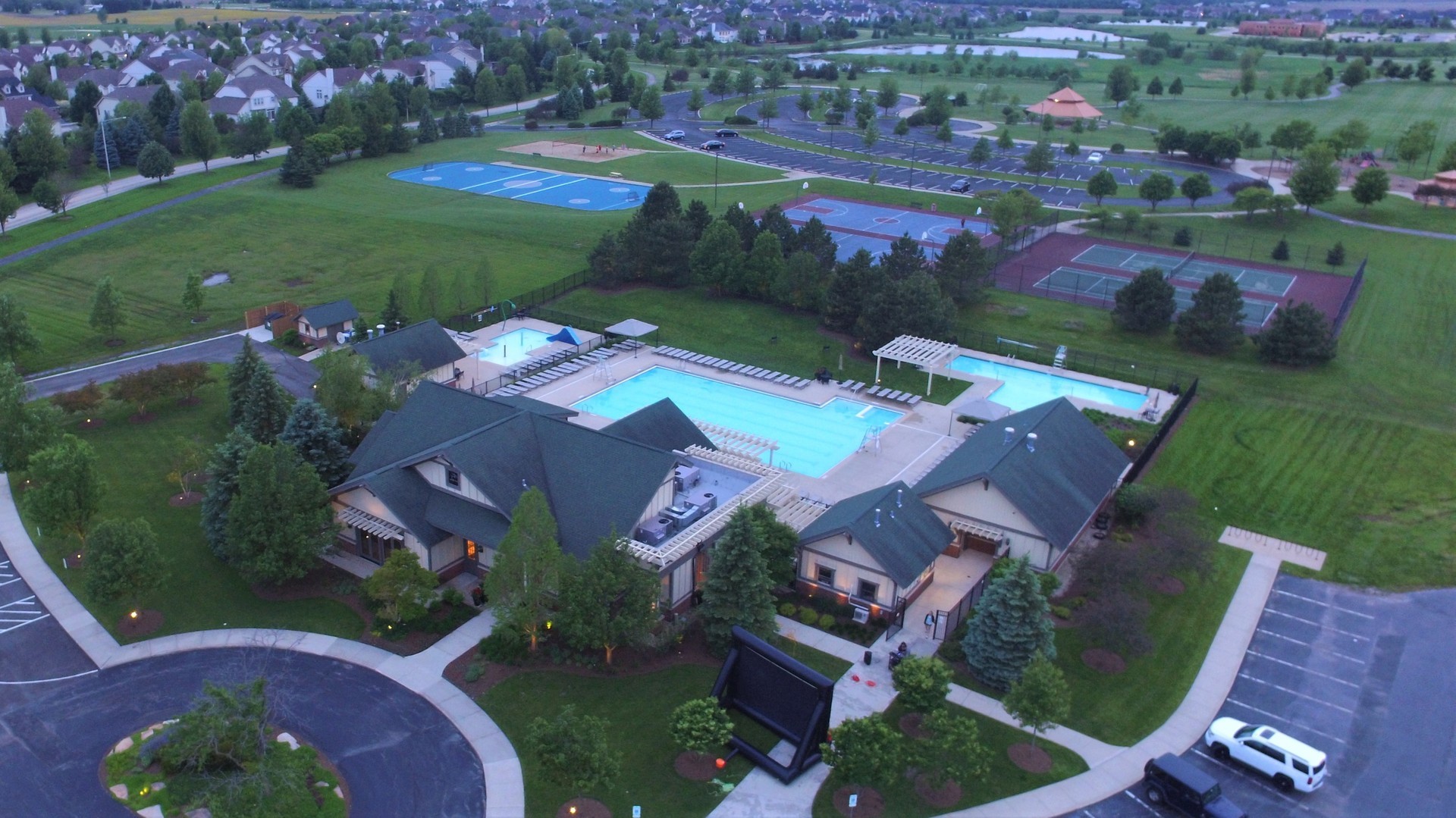 13423 Summergrove Drive Plainfield, IL 60585 - Photo 33 of 37 an aerial view of a house with outdoor space pool seating area and yard