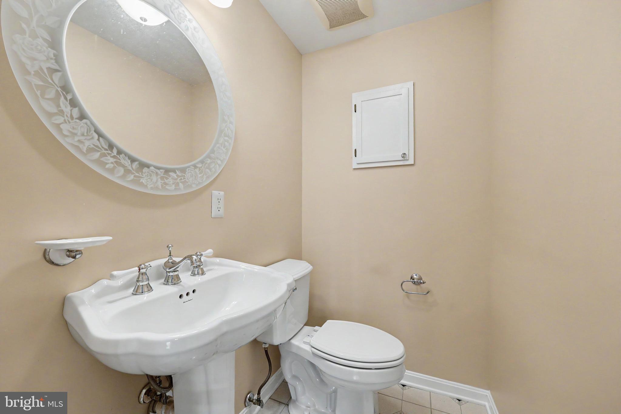 183 Choptank Road Stafford, VA 22556 - Photo 30 of 38 Half Bath w/Pedestal Sink