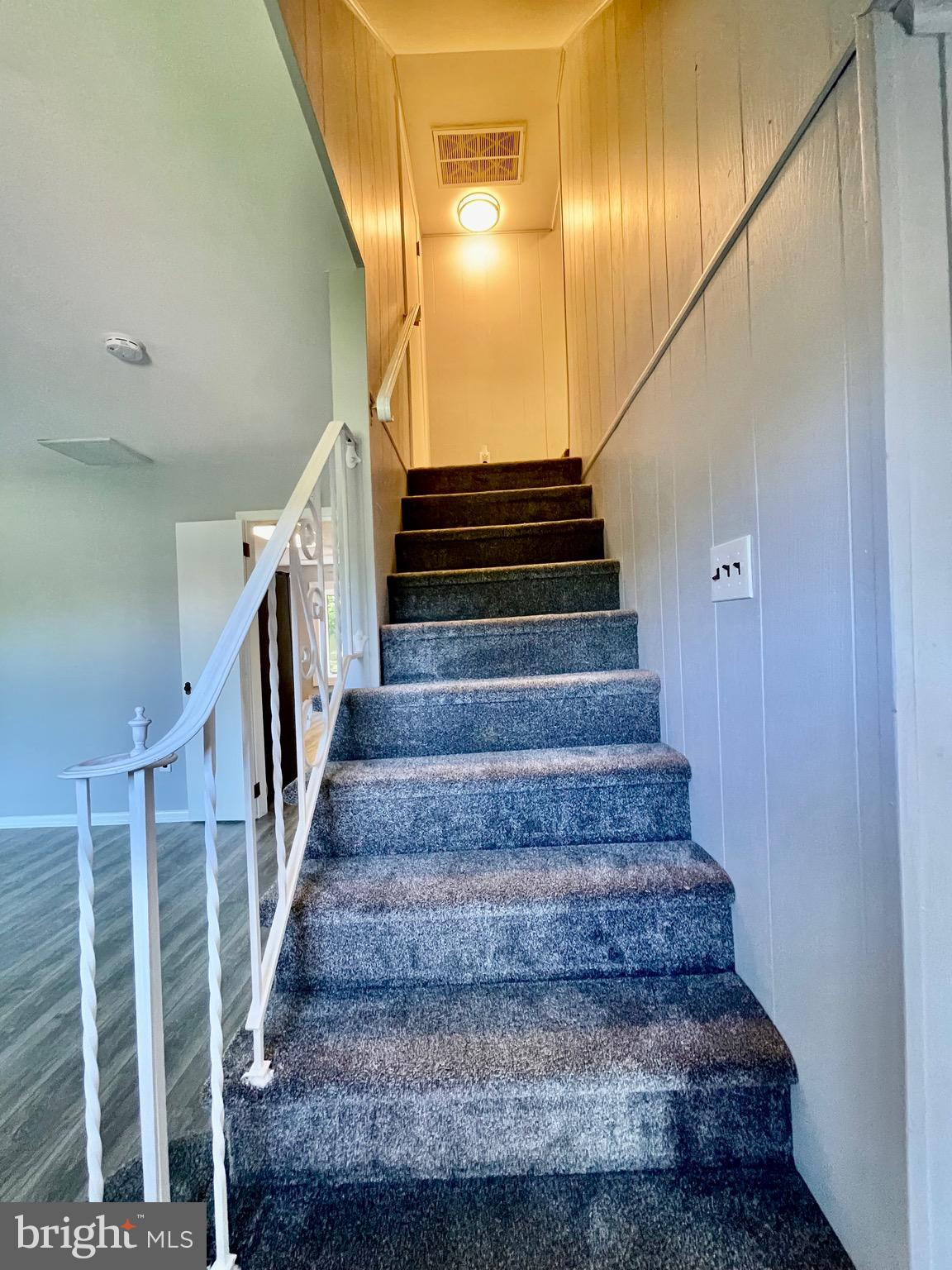 28220 School House Road Columbus, NJ 08022 - Photo 11 of 24