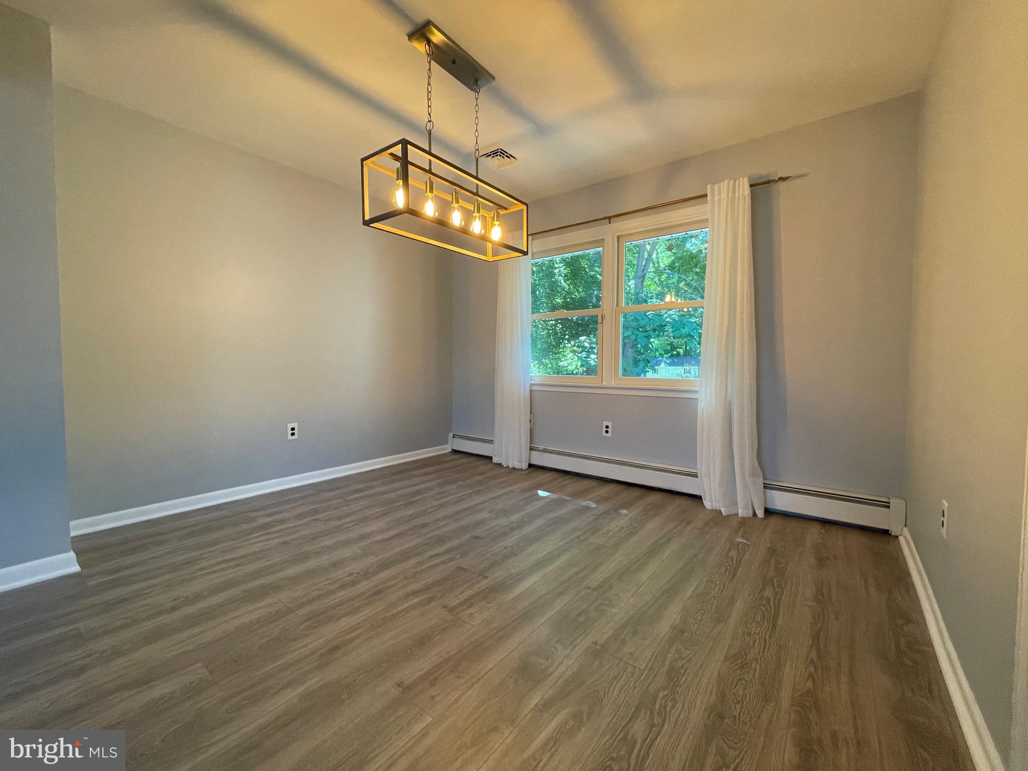 28220 School House Road Columbus, NJ 08022 - Photo 3 of 24