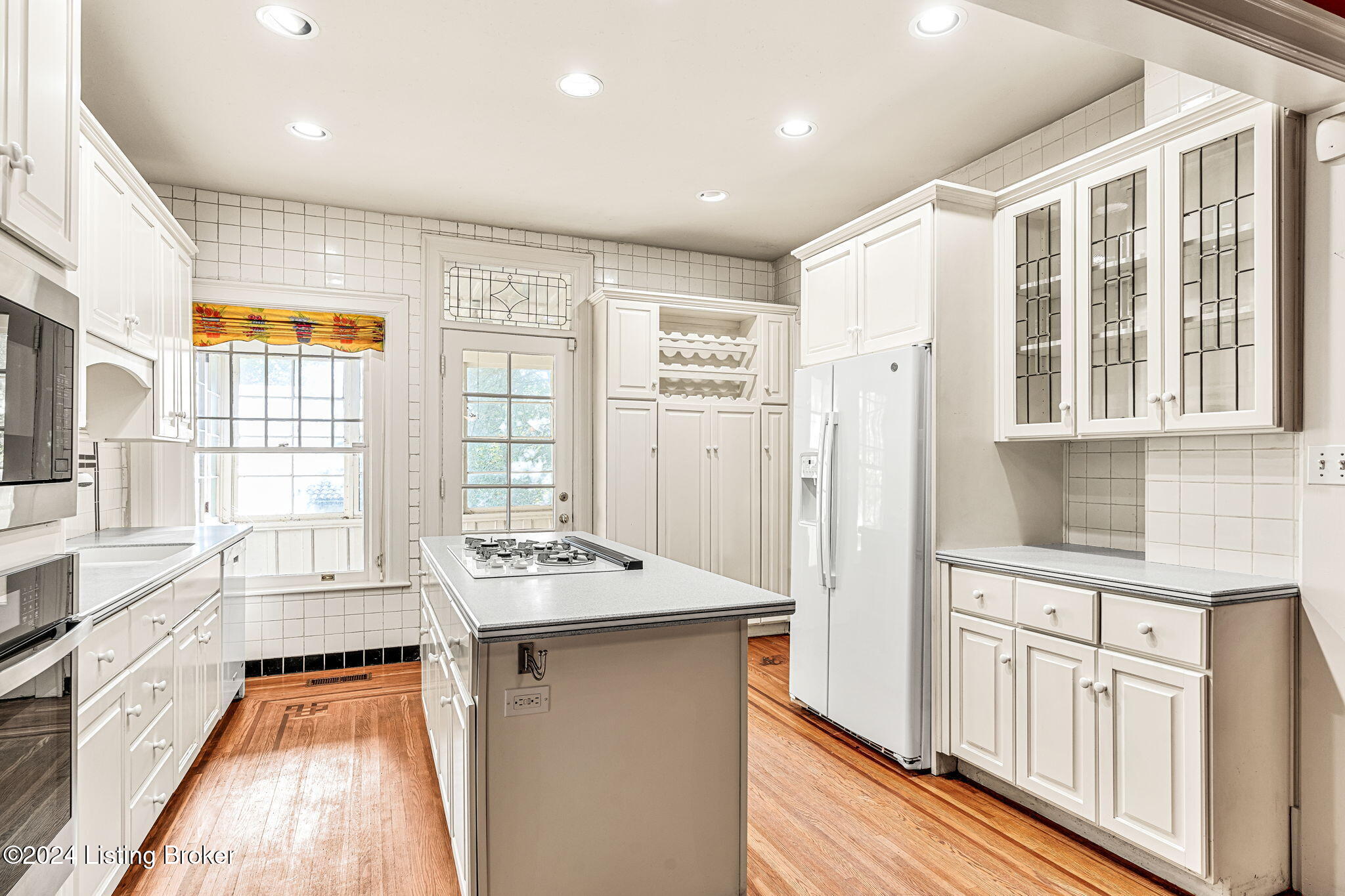 1466 Cherokee Road Louisville, KY 40204 - Photo 21 of 65 Kitchen Apppliances & Cabinetry