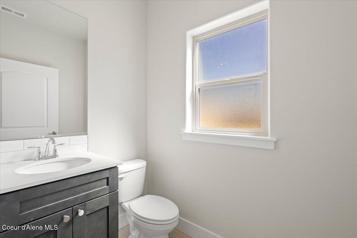 771 North Galbraith Loop Post Falls, ID 83854 - Photo 6 of 34 Powder Bathroom