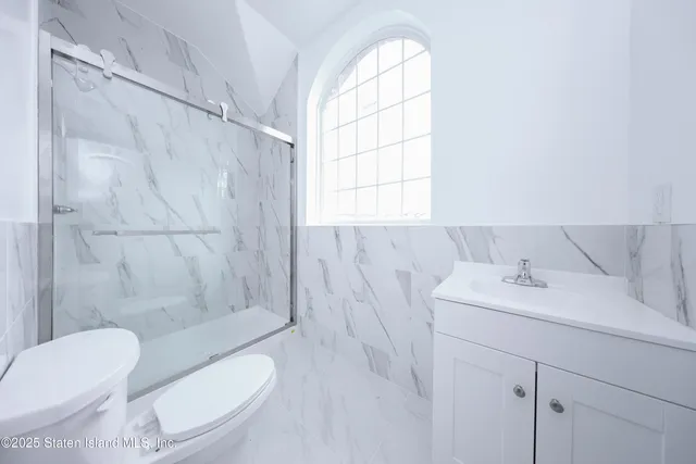 $850,000 | 12 Simonson Avenue | Mariners Harbor