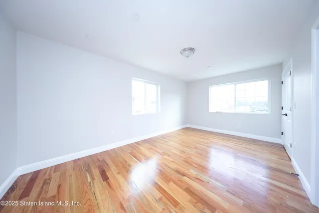 $850,000 | 12 Simonson Avenue | Mariners Harbor