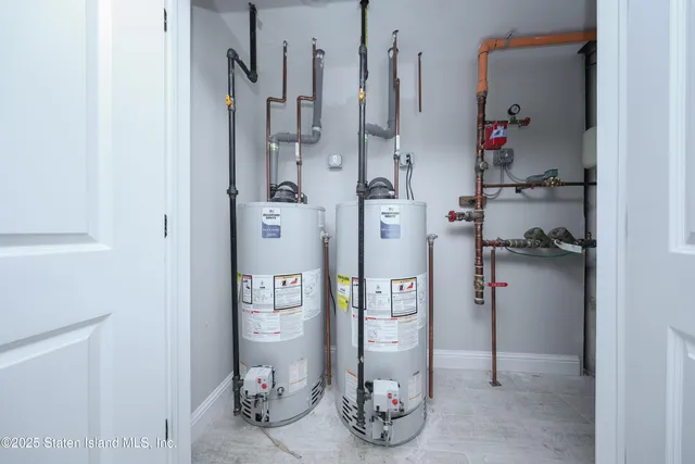 $850,000 | 12 Simonson Avenue | Mariners Harbor