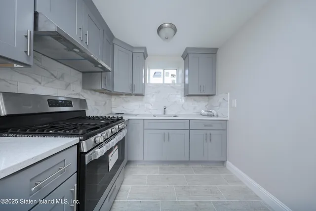 $850,000 | 12 Simonson Avenue | Mariners Harbor